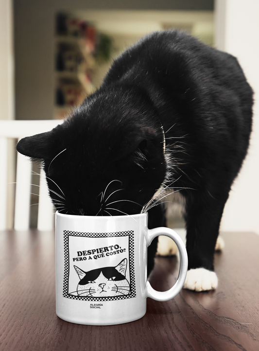 Taza Despierto pero a que costo